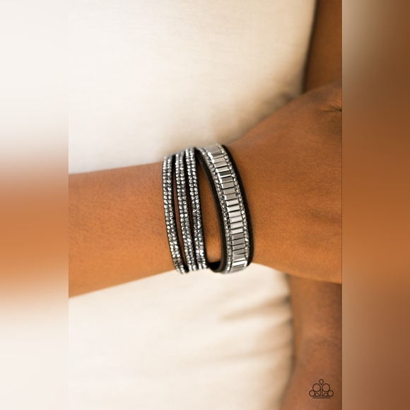 paparazzi Jewelry - Just In Showtime Bracelet